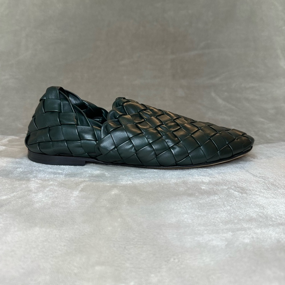 Bottega Veneta
Intrecciato Leather Slippers